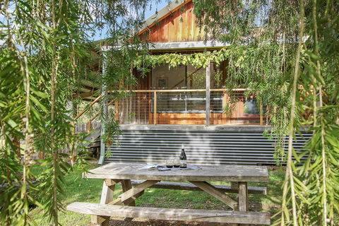 Way Out Wandi - Your Accommodation 0