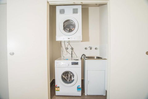 Wentworth Point 2Beds1Study2Bath Brand New APT - Your Accommodation 1