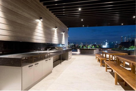 West End Executive Suite, On The Brisbane River. - Your Accommodation 3