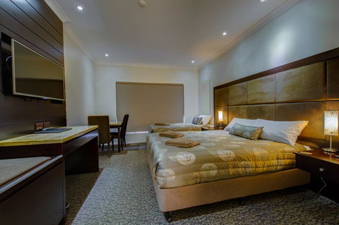 Western Downs Motor Inn - Your Accommodation 1