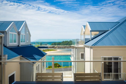 Wharf Apartment Unit 15 - Your Accommodation 0