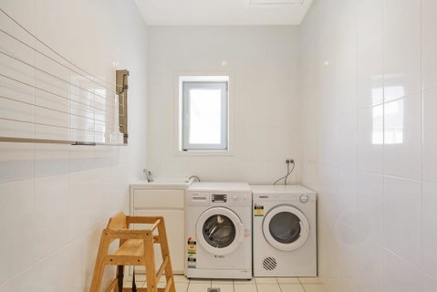 Wharf Apartment Unit 15 - Your Accommodation 3
