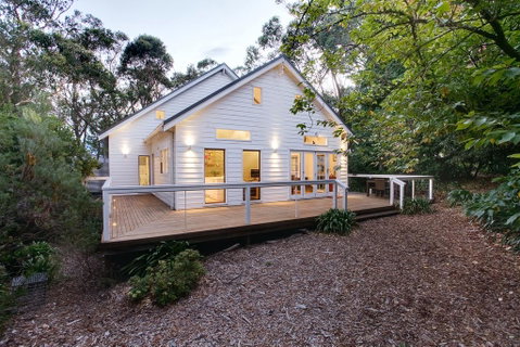 White Cottage - Your Accommodation 0