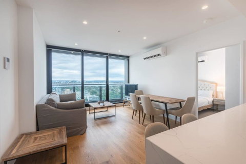 Whitehorse Tower 2 Bedroom 2 Bath - Your Accommodation 0