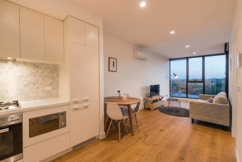 Whitehorse Tower Deluxe 1 Bedroom With View - Your Accommodation 3