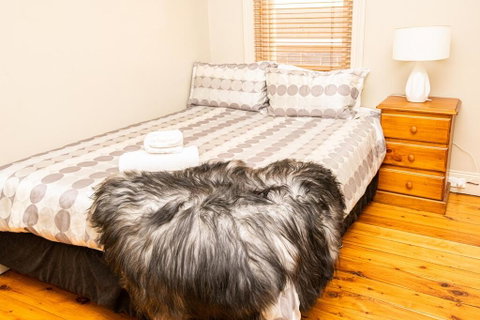 William Cottage Central Heritage Home - Your Accommodation 2