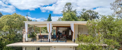 Willow Upon Avon Accommodation - Your Accommodation 0