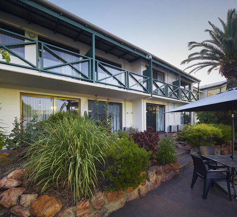 Windsor Lodge - Your Accommodation 3