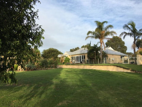 Wonderland Hobby Farm - Your Accommodation 0
