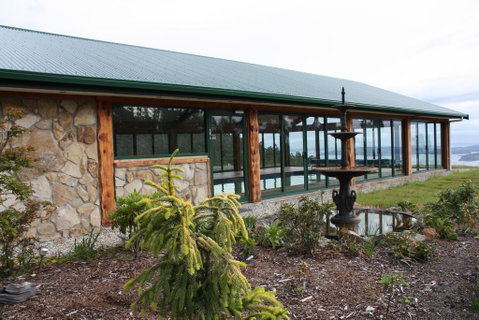 Woodbridge Hill Hideaway - Your Accommodation 1