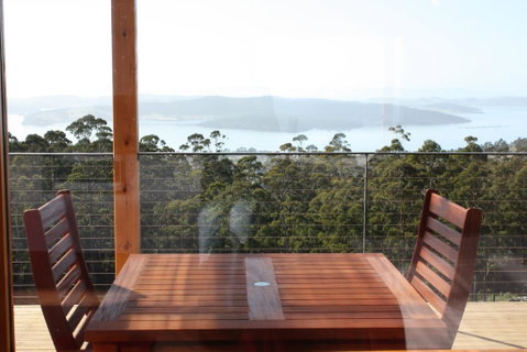 Woodbridge Hill Hideaway - Your Accommodation 2