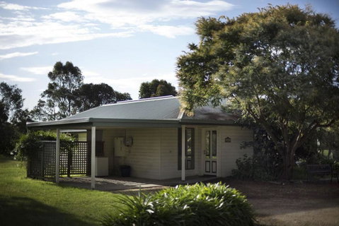 Woongara Cottage - Pet Friendly Country Retreat - Your Accommodation 1