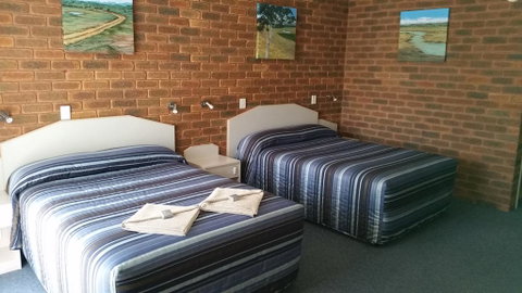 Yambil Inn - Your Accommodation 2