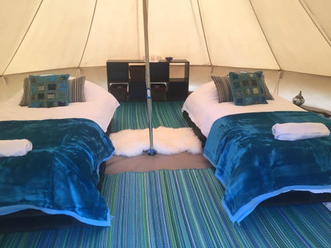 Yanada - Your Accommodation 2
