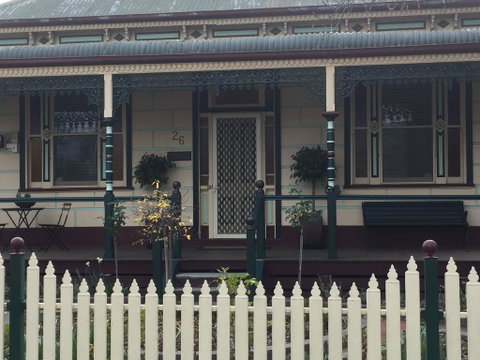 Yapera On Lucan - Your Accommodation 1