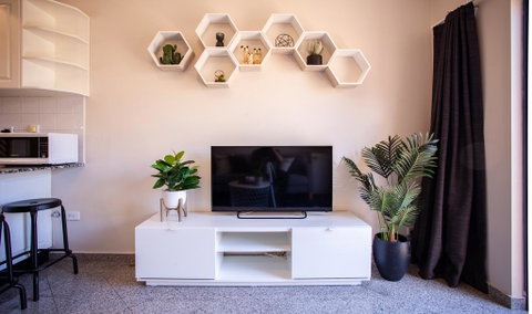 Your Home Here In Sydney - Your Accommodation 1