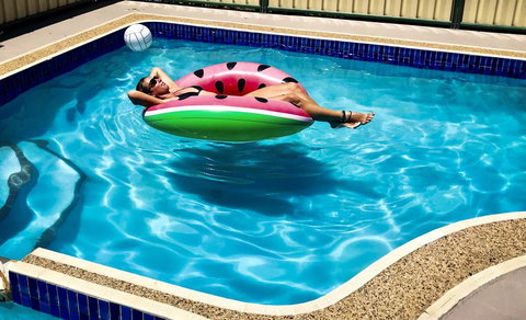 ZED MOTELS Tropical Gateway - Your Accommodation 1