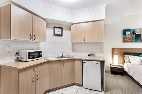 Zenith Studio, Unit 3/10 Messines Street - Your Accommodation 1