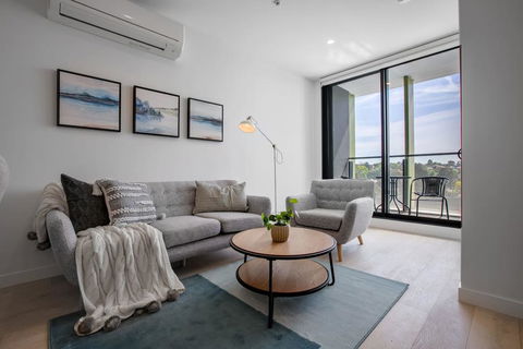 Modern City Comfy And Warm Apt@Parkville+Carpark - Your Accommodation 0