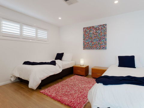 Maison De La Mer 30 Mulubinda Parade - Luxurious, Linen, Aircon And Panoramic Views - Your Accommodation 1