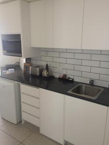 Direct Hotels - North Shore Kawana - Your Accommodation 4