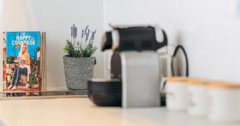 Peaceful & Quiet Near Beach, Cafe's & Hospital - Your Accommodation 2