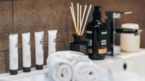 Peaceful & Quiet Near Beach, Cafe's & Hospital - Your Accommodation 4