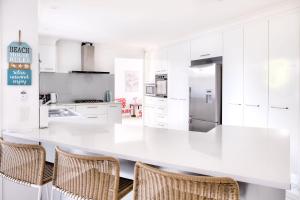 Relax At Bokarina Beach House Walk To Beach Relax By The Pool - Your Accommodation 3