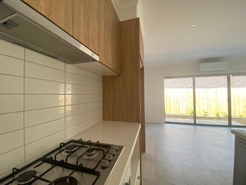 30 Minutes To Airport-3BR-Unfurnished-LUGarage-29G - Your Accommodation 1