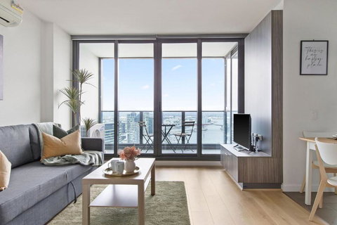 A Cozy 2BR Apt With Harbour Views FREE Parking - Your Accommodation 2