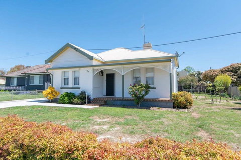 Anson Cottage 1900s CBD Home Private & Practical - Your Accommodation 1