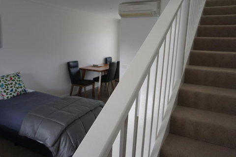 Ashmont Motel And Apartments - Your Accommodation 1