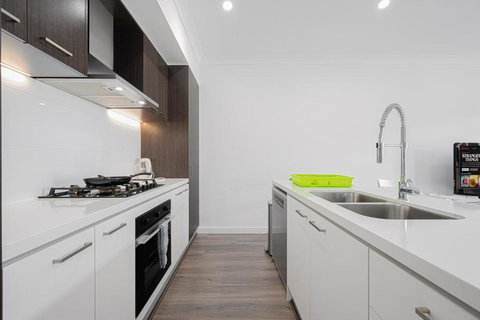 Austral Warm 4br House With Parking&WiFi - Your Accommodation 4