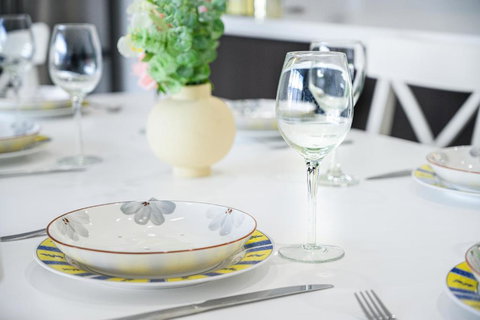 Austral Warm 4br House With Parking&WiFi - Your Accommodation 3