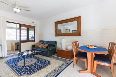 B9 Crawley Apartment 1 BRM & Sleepout Near UWA - Your Accommodation 2