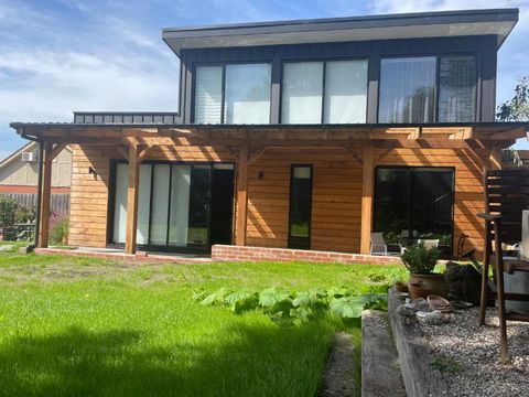 BALMORAL VILLA - Your Accommodation 1