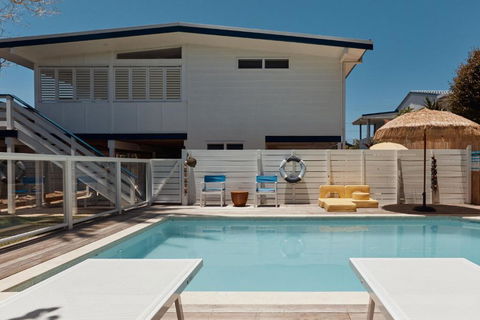 BAY PROPERTIES . The Sailor Shack - Your Accommodation 0