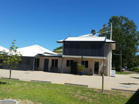 Emerald Park Motel - Your Accommodation 0