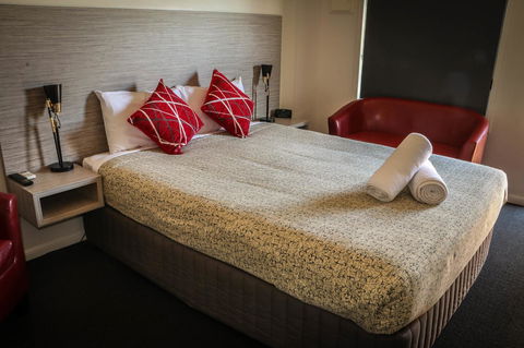 Emerald Park Motel - Your Accommodation 7