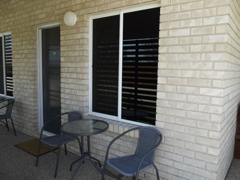 Emerald Park Motel - Your Accommodation 12