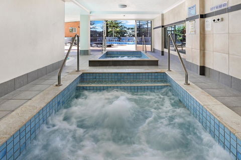 Pacific Regis Beachfront Holiday Apartments - Your Accommodation 5
