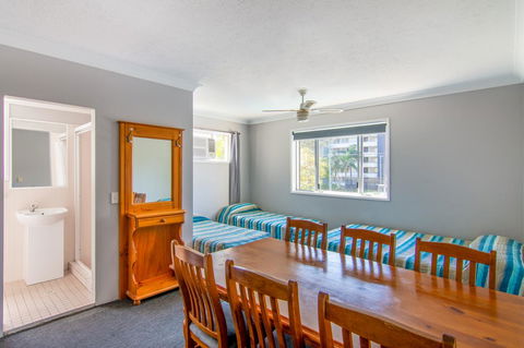 Burleigh Gold Coast Motel - Your Accommodation 16