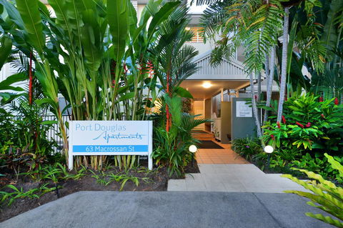 Port Douglas Apartments - Adults Only Oasis - Your Accommodation 14