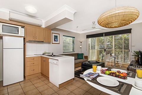 Port Douglas Apartments - Adults Only Oasis - Your Accommodation 15