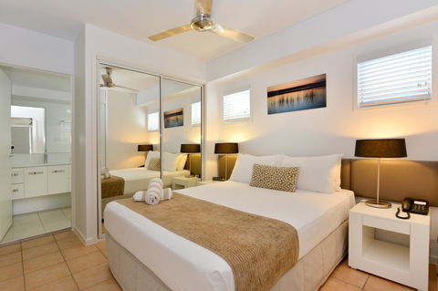 Port Douglas Apartments - Adults Only Oasis - Your Accommodation 29