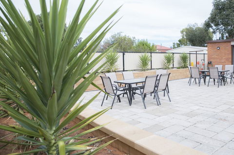 Charleville Motel - Your Accommodation 22