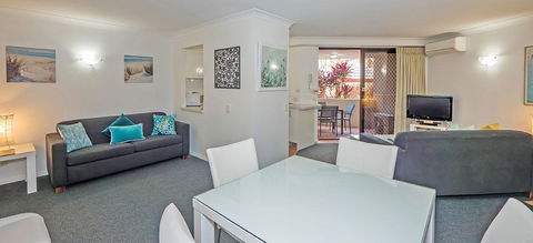 Burleigh On The Beach - Your Accommodation 19