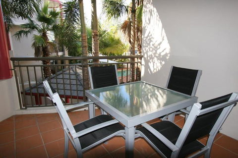 Burleigh On The Beach - Your Accommodation 33