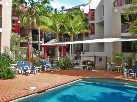 Burleigh On The Beach - Your Accommodation 6