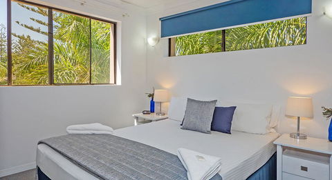 Burleigh On The Beach - Your Accommodation 21